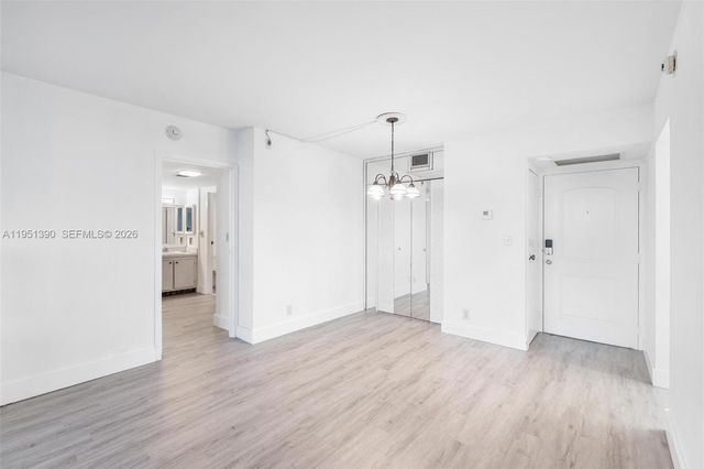 100 Bayview Dr 229, Sunny Isles Beach, FL 33160