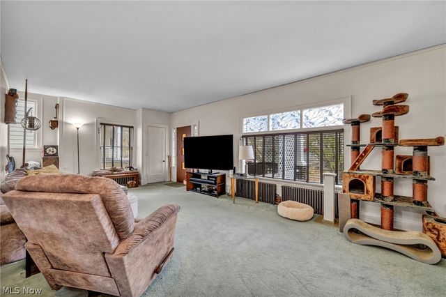 2205 Grandview Avenue, Cleveland Heights, OH 44106
