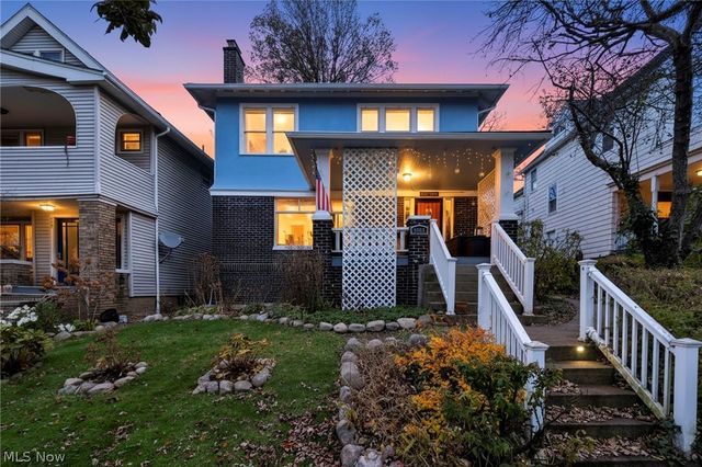 2205 Grandview Avenue, Cleveland Heights, OH 44106