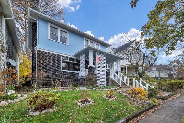 2205 Grandview Avenue, Cleveland Heights, OH 44106