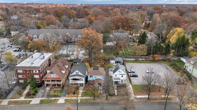 2205 Grandview Avenue, Cleveland Heights, OH 44106