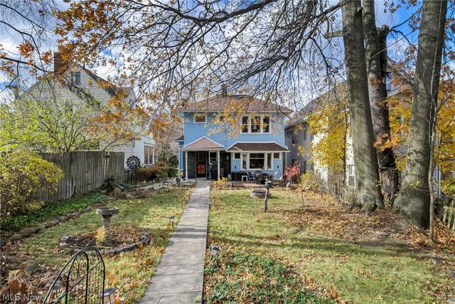 2205 Grandview Avenue, Cleveland Heights, OH 44106