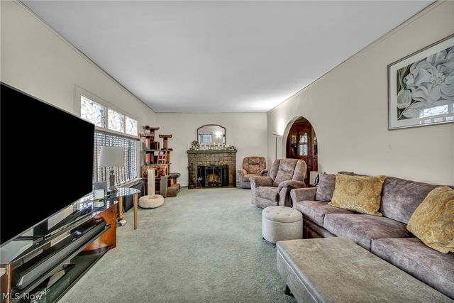 2205 Grandview Avenue, Cleveland Heights, OH 44106
