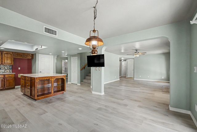 12592 N Pioneer Way, Oro Valley, AZ 85737