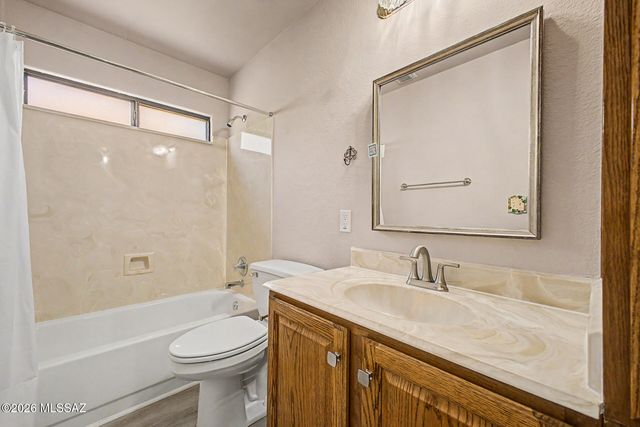 12592 N Pioneer Way, Oro Valley, AZ 85737