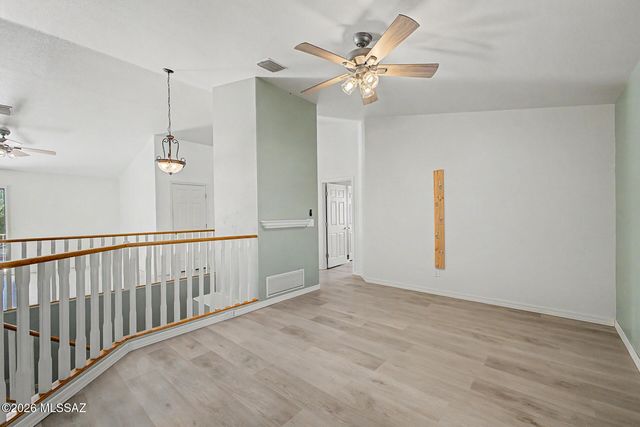 12592 N Pioneer Way, Oro Valley, AZ 85737