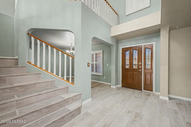 12592 N Pioneer Way, Oro Valley, AZ 85737
