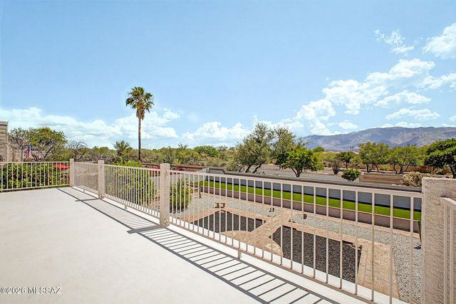 12592 N Pioneer Way, Oro Valley, AZ 85737