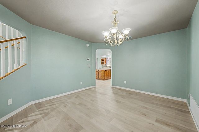 12592 N Pioneer Way, Oro Valley, AZ 85737