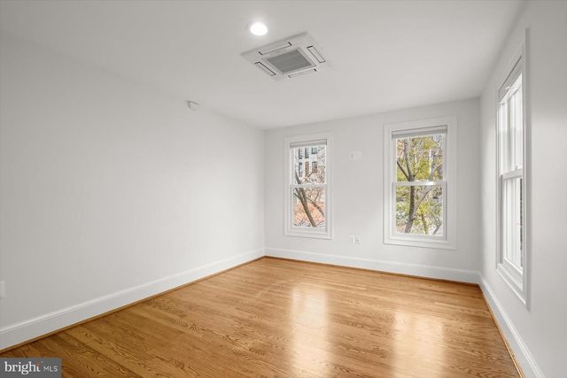 3029 DENT PL NW, Washington, DC 20007