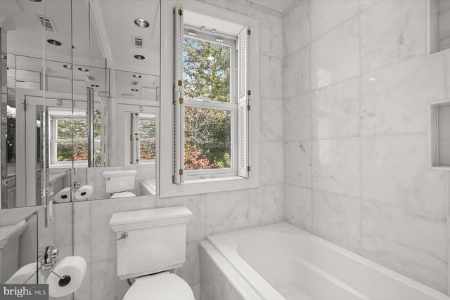 3029 DENT PL NW, Washington, DC 20007