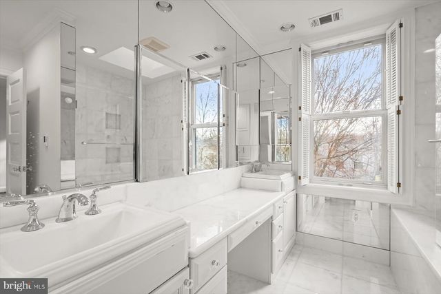 3029 DENT PL NW, Washington, DC 20007