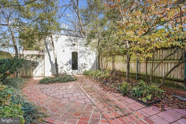 3029 DENT PL NW, Washington, DC 20007