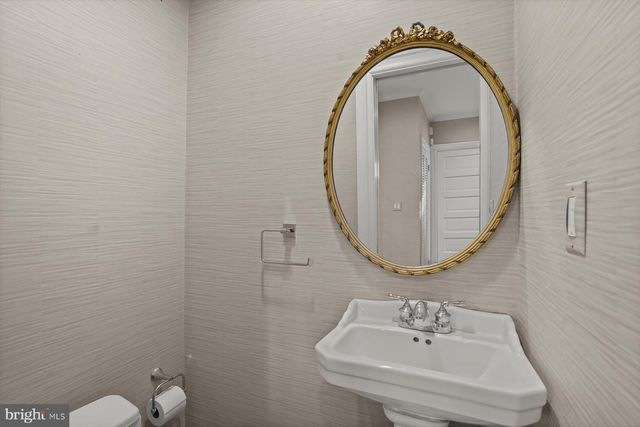 3029 DENT PL NW, Washington, DC 20007