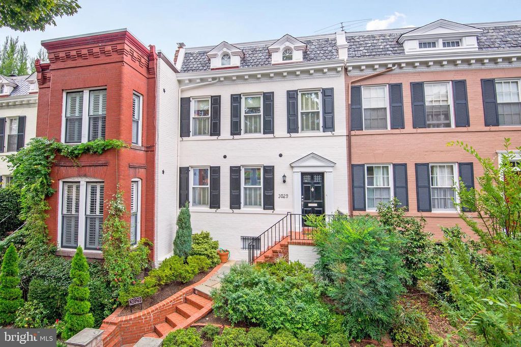 3029 DENT PL NW, Washington, DC 20007