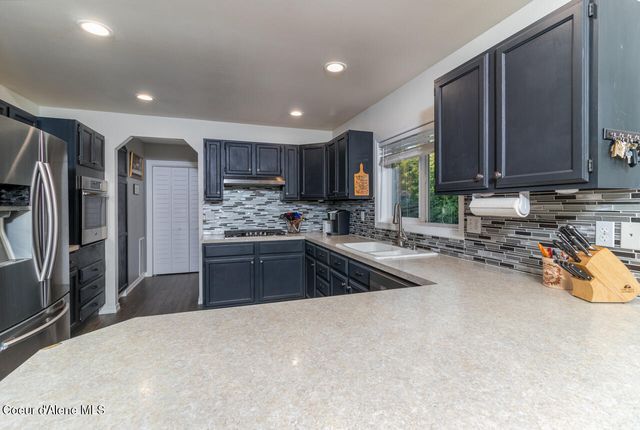 7077 Funkhouser St, Bonners Ferry, ID 83805