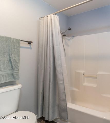 7077 Funkhouser St, Bonners Ferry, ID 83805