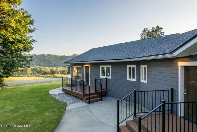 7077 Funkhouser St, Bonners Ferry, ID 83805