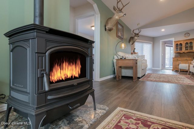 7077 Funkhouser St, Bonners Ferry, ID 83805