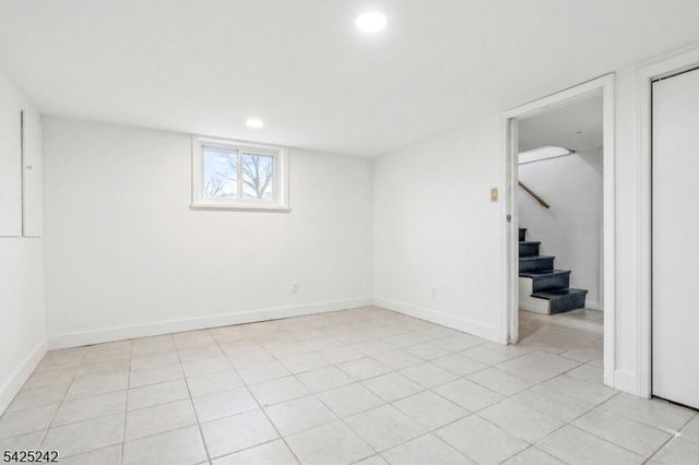 116 Mapes Ave, Newark City, NJ 07112