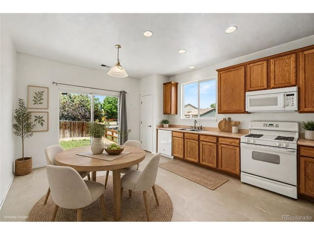 10053 Crystal Cir, Commerce City, CO 80022