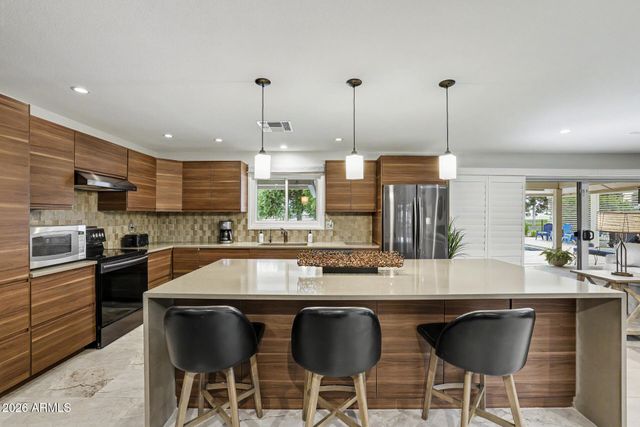 12715 W BANYAN Drive, Sun City West, AZ 85375