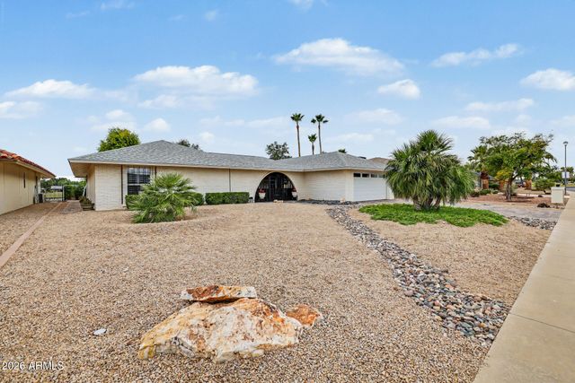 12715 W BANYAN Drive, Sun City West, AZ 85375