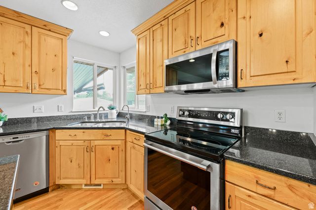 4317 W 9580 S, South Jordan, UT 84009