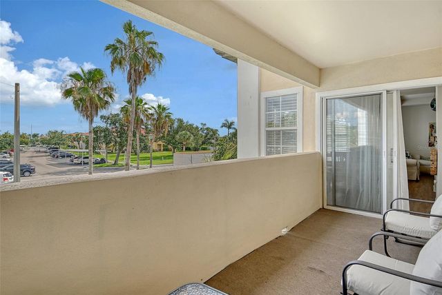 1010 VILLAGIO CIRCLE 201, Sarasota, FL 34237