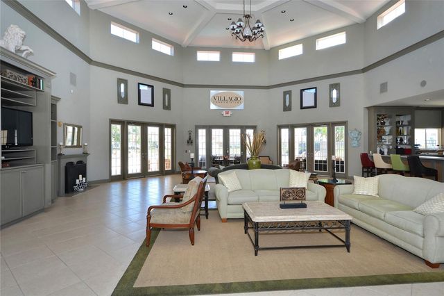 1010 VILLAGIO CIRCLE 201, Sarasota, FL 34237