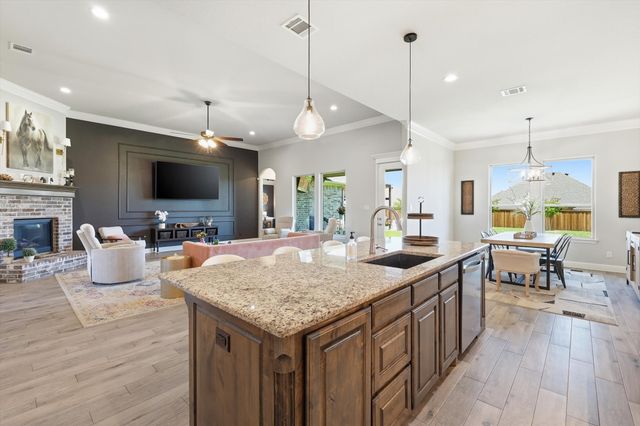 11616 Caracal Drive, Godley, TX 76044