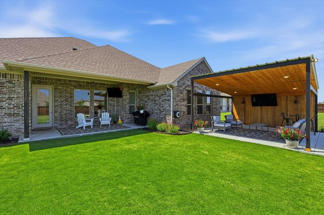 11616 Caracal Drive, Godley, TX 76044