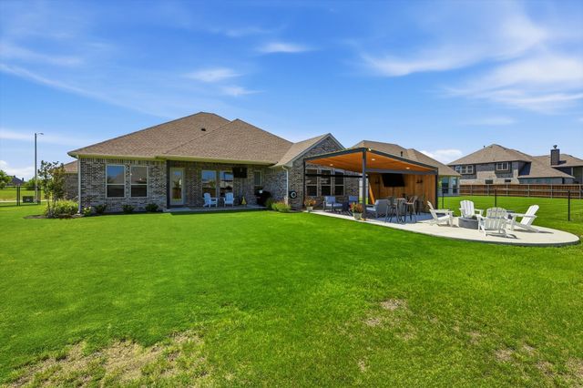 11616 Caracal Drive, Godley, TX 76044