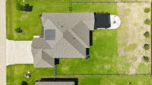 11616 Caracal Drive, Godley, TX 76044
