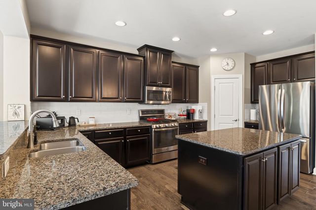 87 ISABELLE CT, Marlton, NJ 08053