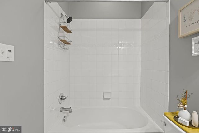 87 ISABELLE CT, Marlton, NJ 08053