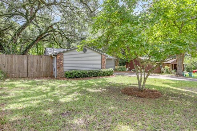 2756 FARINGDON DRIVE, Tallahassee, FL 32303