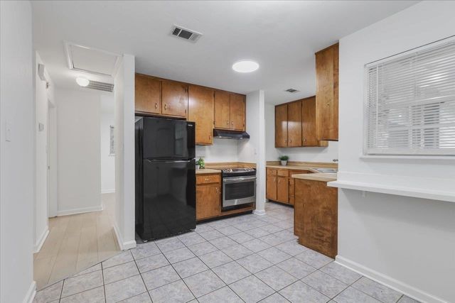 2756 FARINGDON DRIVE, Tallahassee, FL 32303