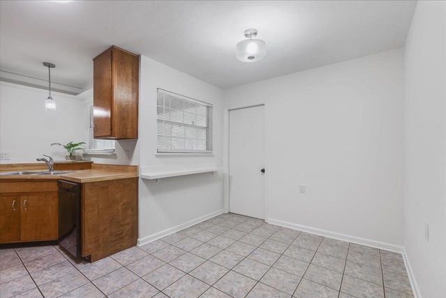 2756 FARINGDON DRIVE, Tallahassee, FL 32303