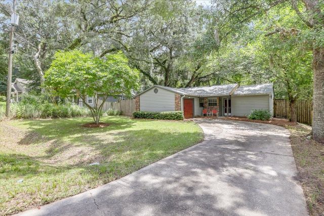 2756 FARINGDON DRIVE, Tallahassee, FL 32303