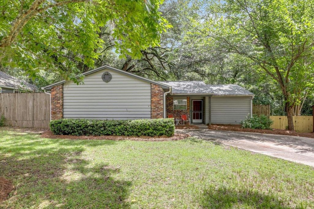 2756 FARINGDON DRIVE, Tallahassee, FL 32303