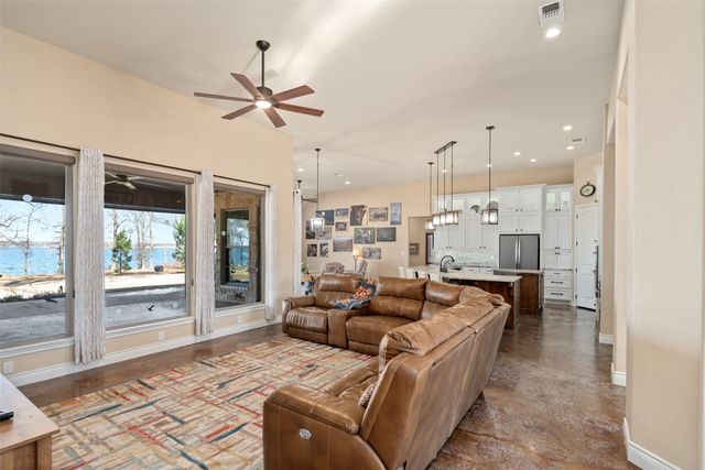 250 County Road 1516, Alba, TX 75410