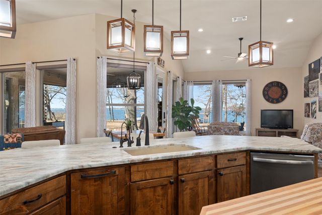 250 County Road 1516, Alba, TX 75410