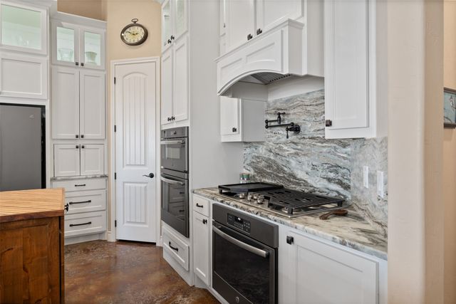 250 County Road 1516, Alba, TX 75410