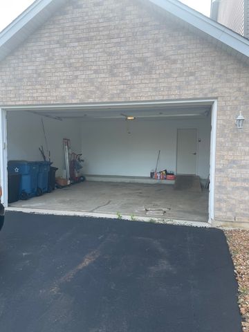 13549 Lockwood, Crestwood, IL 60418