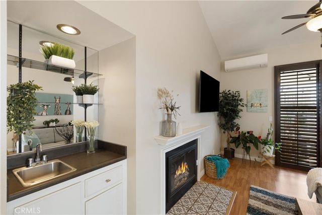 1765 E Broadway 305, Long Beach, CA 90802