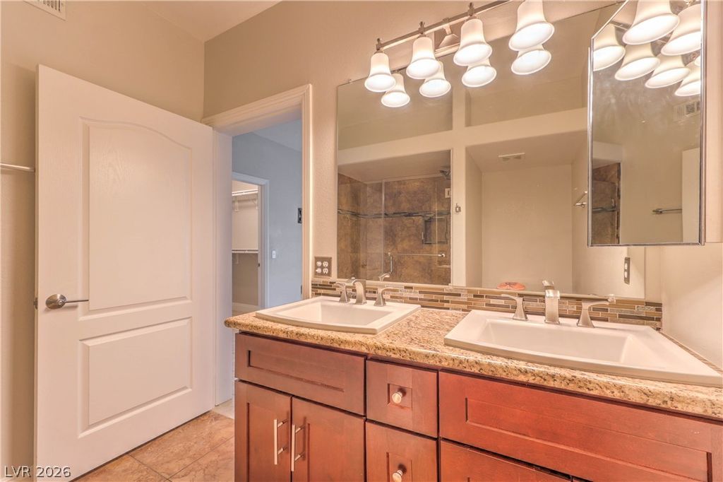 Image 10 of property listing at 3605 Spanish Butterfly Street 101, Las Vegas, NV 89108