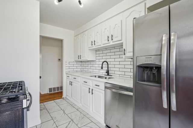 1880 Fairwood Avenue, Columbus, OH 43207