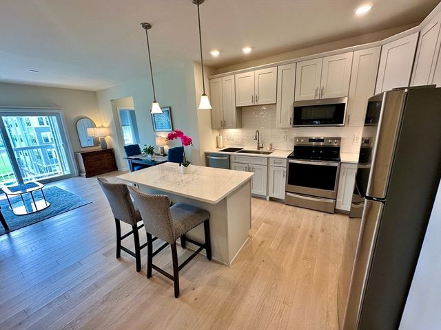 3405 Peters Farm Way 3405, Westborough, MA 01581
