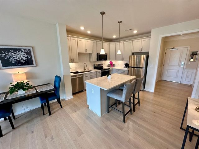 3405 Peters Farm Way 3405, Westborough, MA 01581